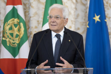 Mattarella: “I diritti dei bambini sono a rischio, come nella disumana condizione di Gaza”