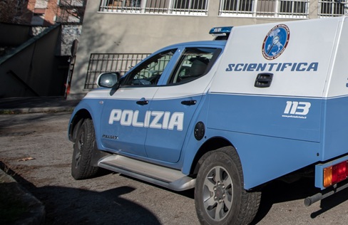 Palermo, omicidio in farmacia: uomo colpito alle spalle con arma da fuoco Palermo, omicidio in farmacia: uomo colpito alle spalle con arma da fuoco