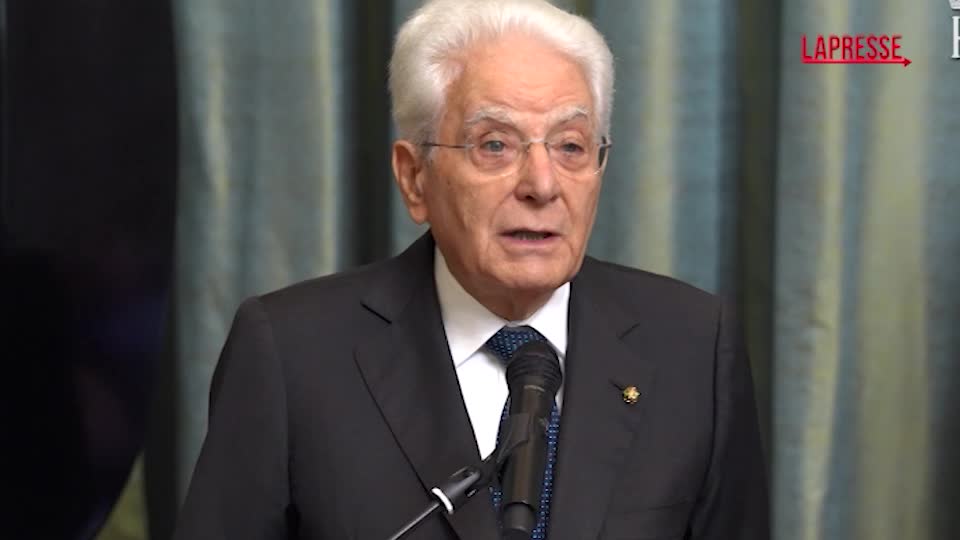 Mattarella: "Diritti bambini a rischio come in disumana condizione Gaza" Mattarella: "Diritti bambini a rischio come in disumana condizione Gaza"