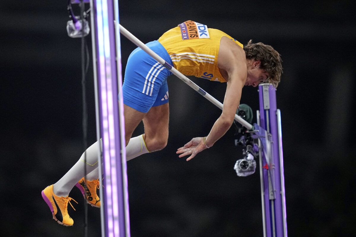 Duplantis, altro record ai Mondiali Tokyo 2025: con l’asta vola a 6,30 Duplantis, altro record ai Mondiali Tokyo 2025: con l’asta vola a 6,30
