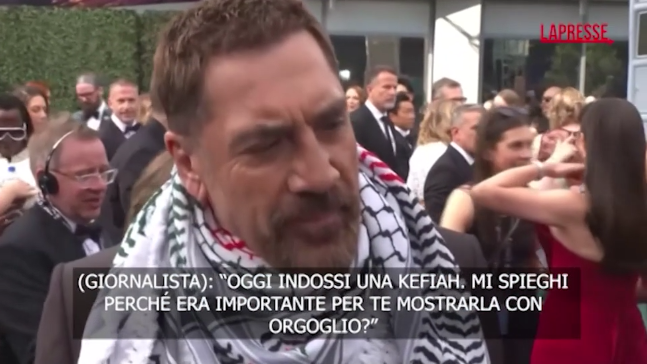 emmy awards 2025 javier bardem indossa la kefiah free palestine