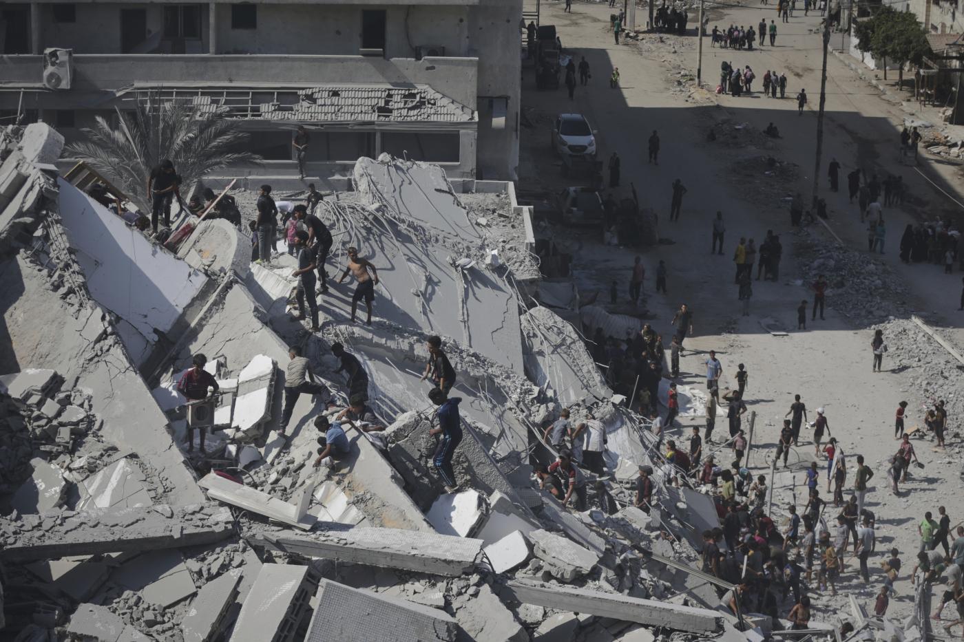 Carri armati Idf entrati a Gaza City