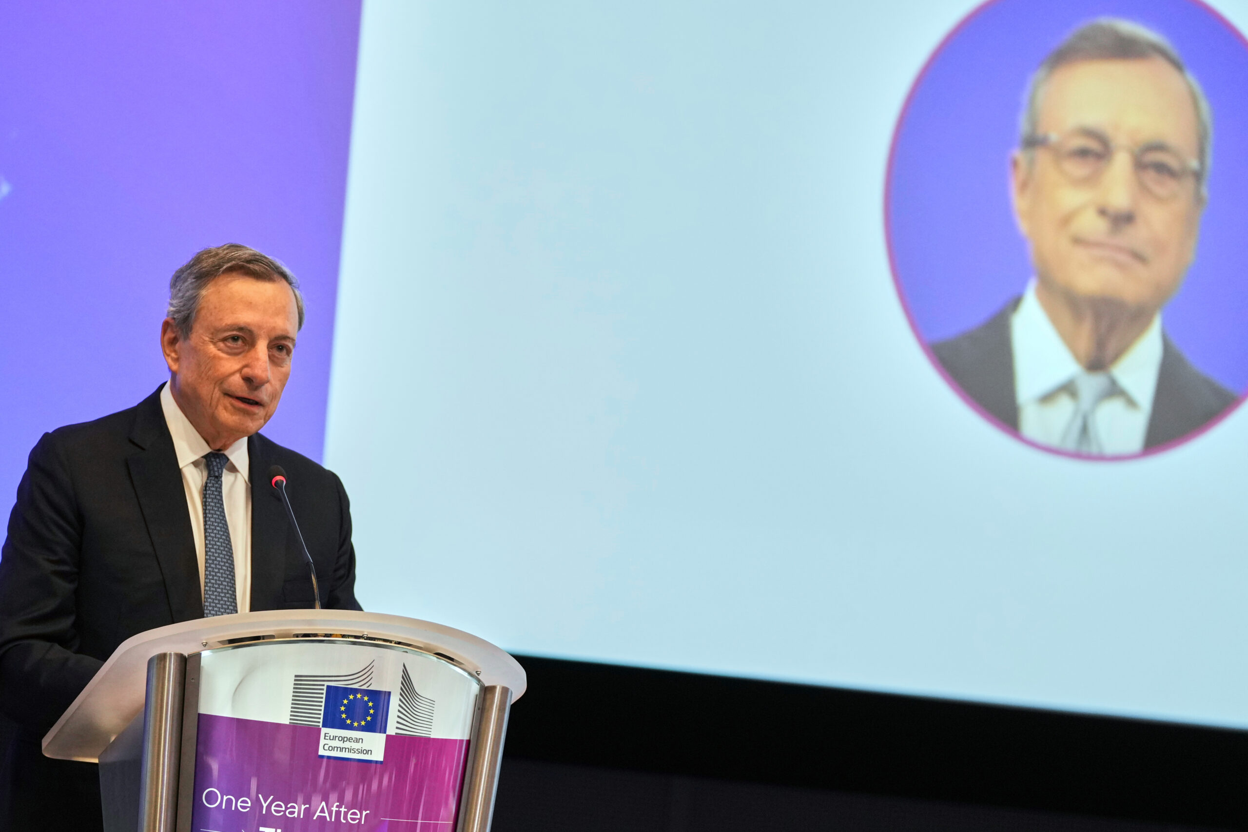 Draghi all’Ue: “Inazione minaccia competitività e sovranità”