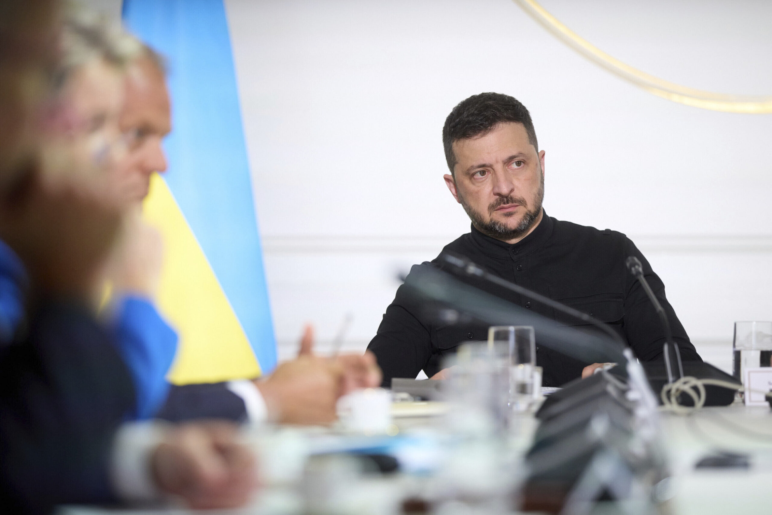 Ucraina, Zelensky chiede a Trump posizione chiara sulla fine della guerra