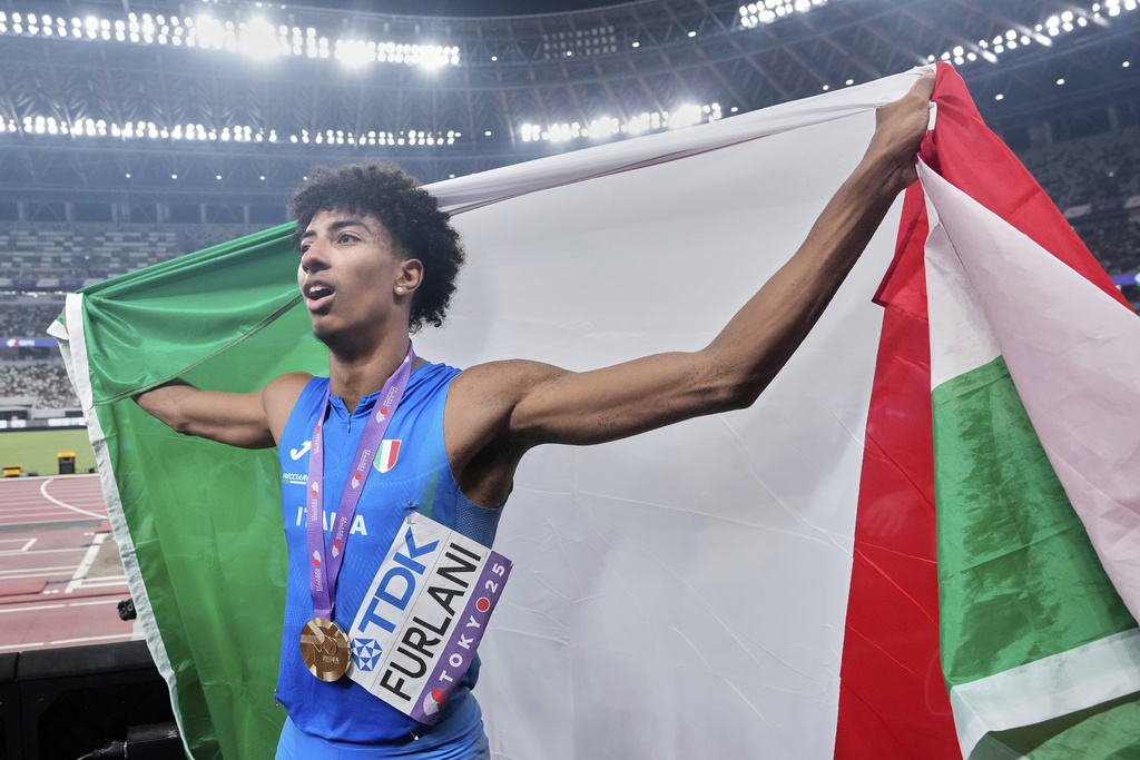 Mattia Furlani, i genitori atleti e il trionfo a Tokyo: chi è l’azzurro oro ai Mondiali 2025