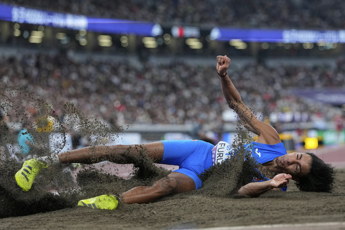 Galleria foto 'Mondiali atletica 2025, Mattia Furlani oro nel lungo a Tokyo: il salto in 7 foto' - foto 5