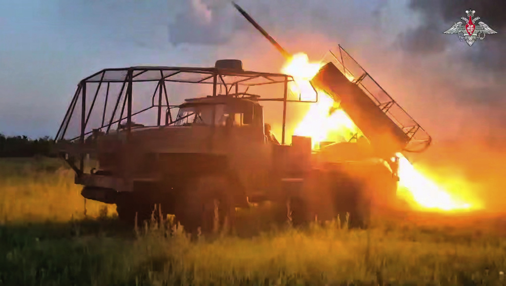 Ucraina, Mosca: “Le nostre truppe avanzano su tutti i fronti”