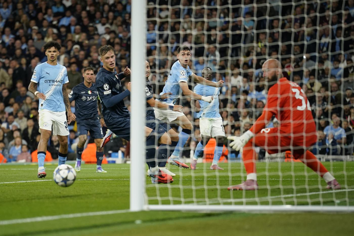 Champions League, Manchester City Napoli 2 0