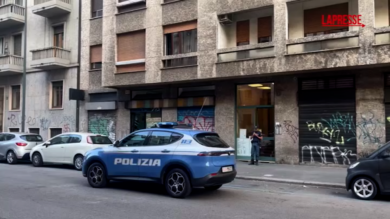 Maurizio Rebuzzini, sopralluogo della polizia nella casa del fotografo morto a Milano