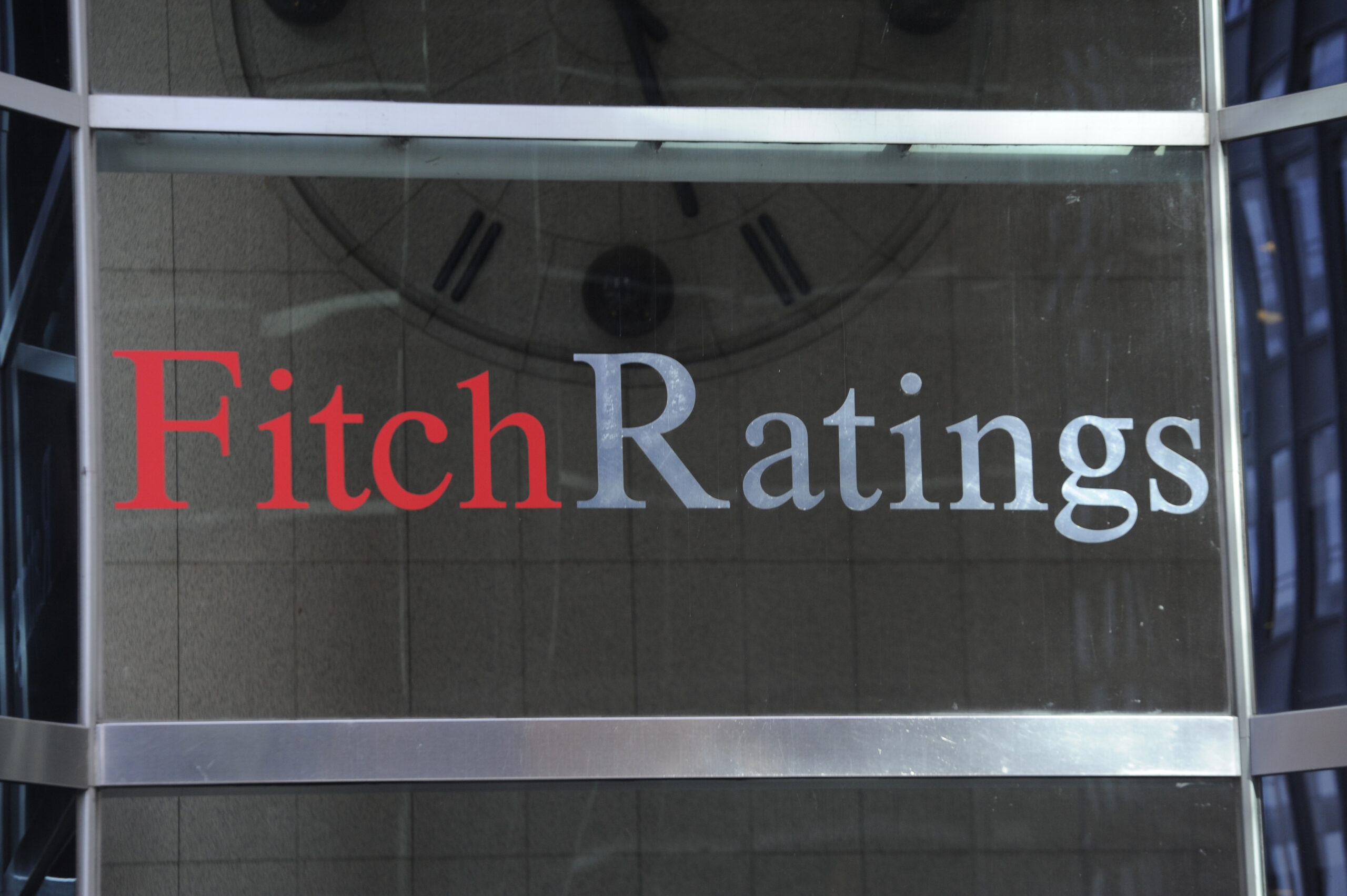 Fitch alza il rating dell’Italia a BBB+: outlook stabile Fitch alza il rating dell’Italia a BBB+: outlook stabile