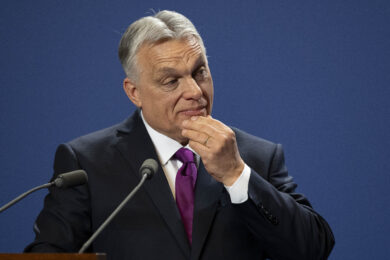 Ungheria, Orban designerà Antifa gruppo terroristico: “Ilaria Salis fra loro”
