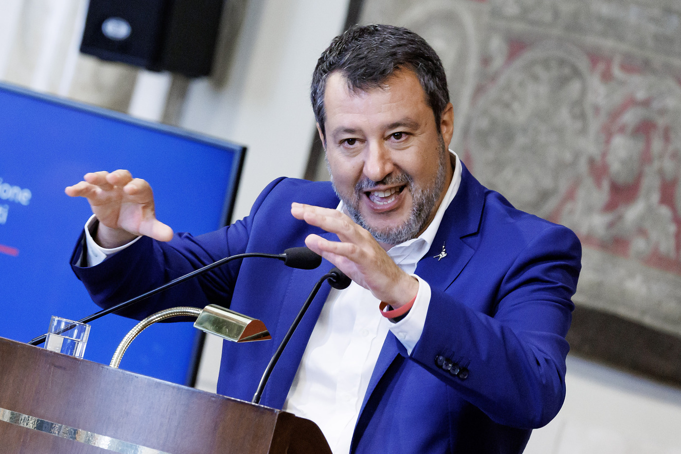 Lega, Matteo Salvini annulla gli impegni per controlli medici: confermata la presenza a Pontida Lega, Matteo Salvini annulla gli impegni per controlli medici: confermata la presenza a Pontida