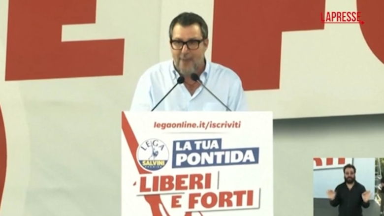 Lega, l'omaggio di Pontida a Charlie Kirk: le parole di Salvini e Bardella