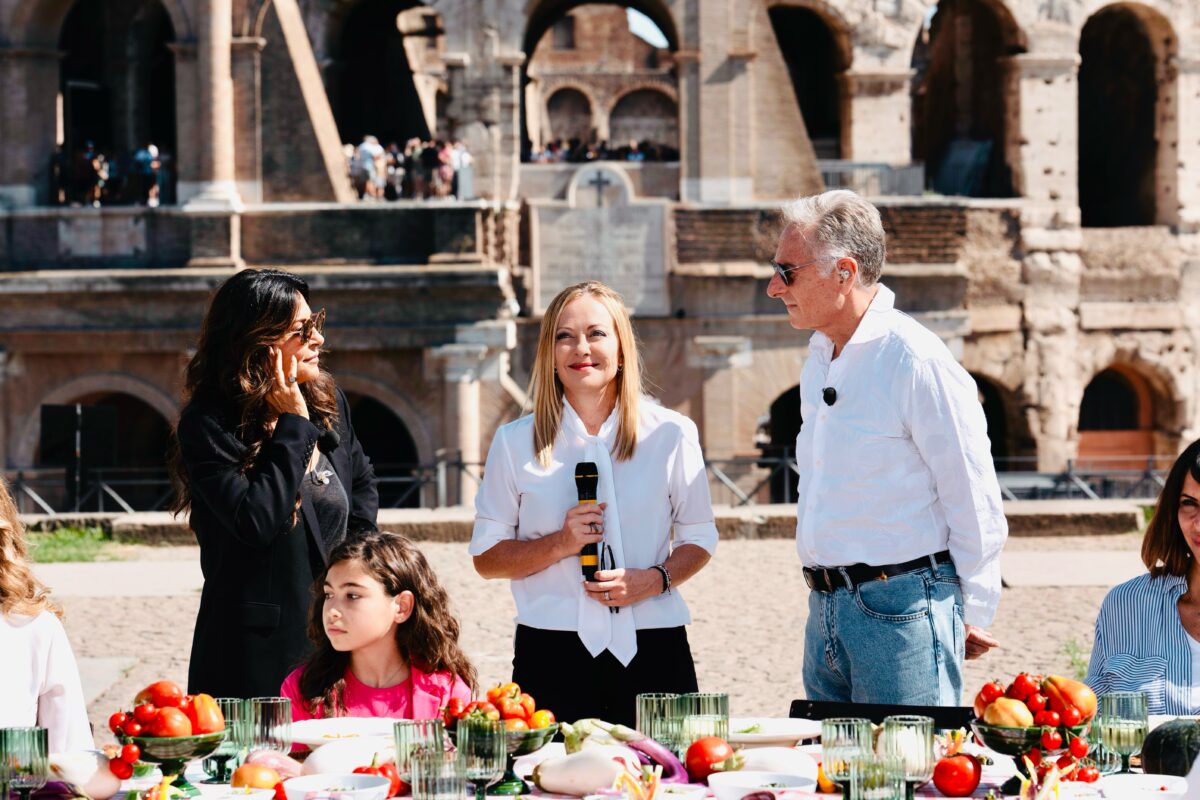 meloni su rai1 per sostenere la candidatura della cucina italiana all8217unesco attacchi dal centrosinistra