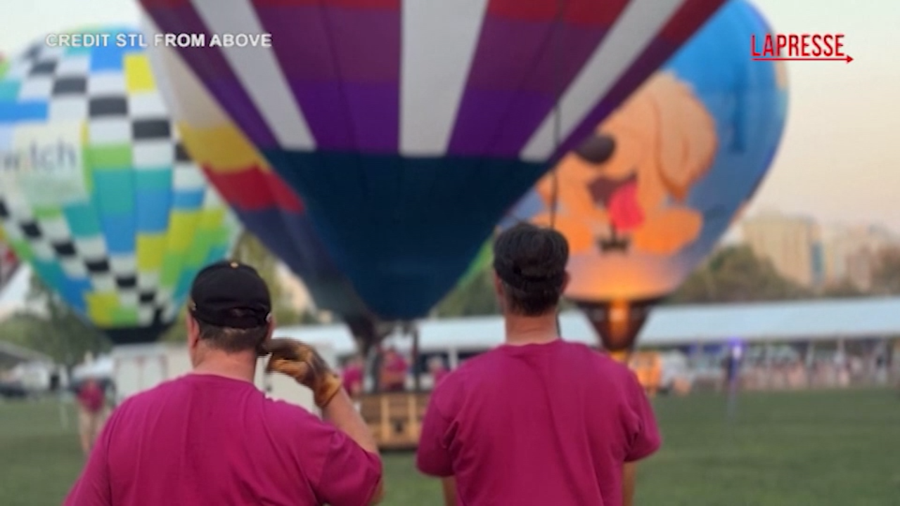 Usa, in migliaia a St. Louis per ammirare le mongolfiere Usa, in migliaia a St. Louis per ammirare le mongolfiere