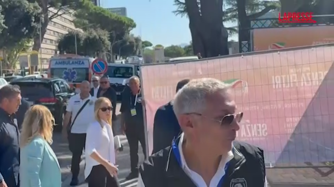 Meloni: “Cavalchiamo clima d’odio? Domanda condizionata” Meloni: “Cavalchiamo clima d’odio? Domanda condizionata”
