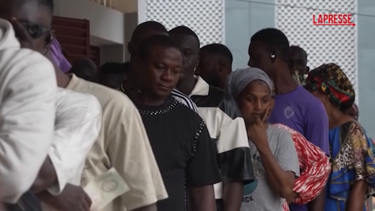 guinea aperti i seggi per il referendum costituzionale