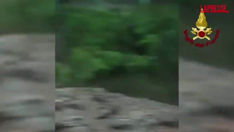 Maltempo, frana a Blevio: travolta auto nel comasco