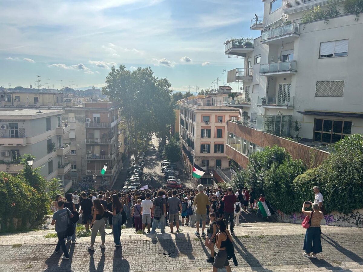 Sciopero generale 22 settembre 2025 per Gaza: orari, settori coinvolti, fasce garantite. Possibili disagi in tutta Italia Sciopero generale 22 settembre 2025 per Gaza: orari, settori coinvolti, fasce garantite. Possibili disagi in tutta Italia