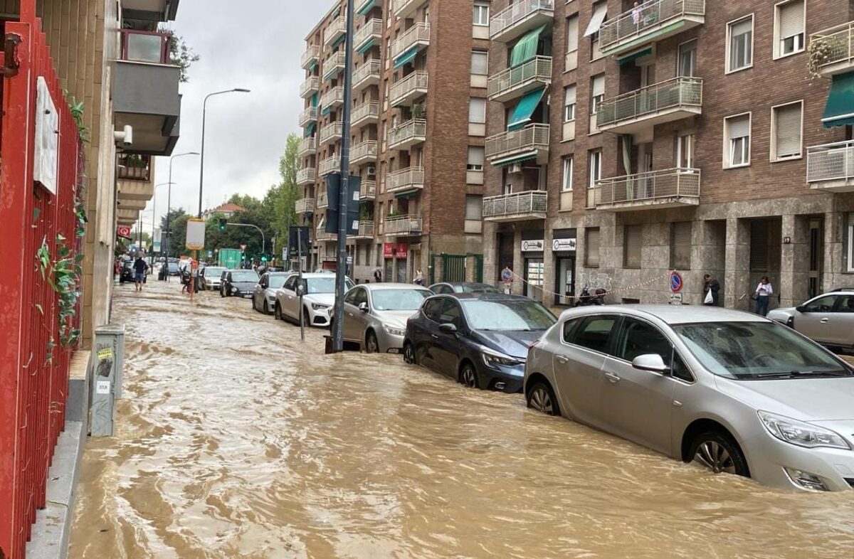 Maltempo: donna dispersa nell’Alessandrino. A Milano esonda il Seveso, scuola evacuata
