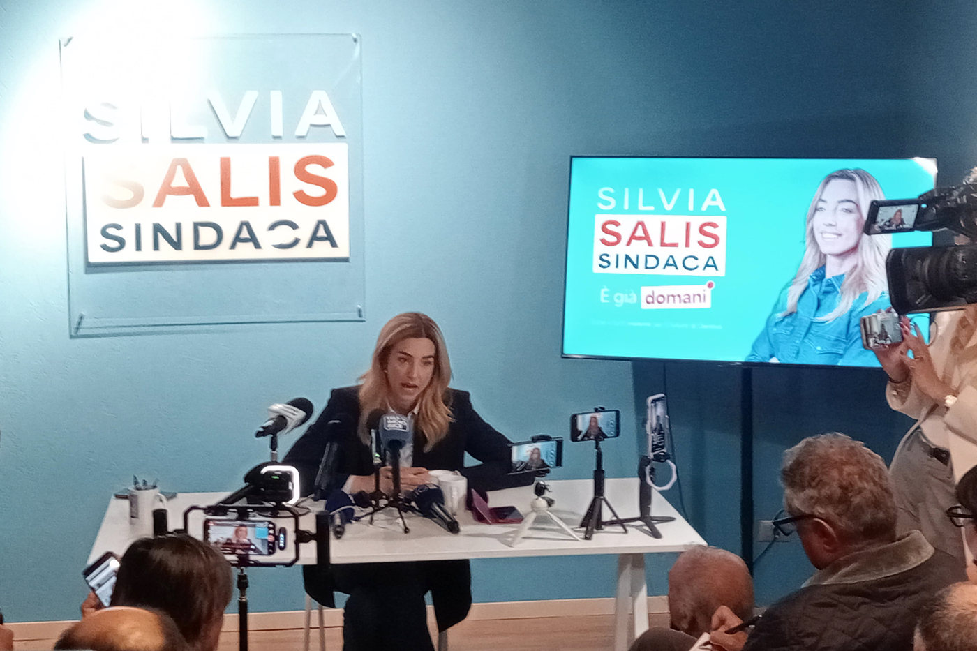 Genova, cartolina con minacce contro la sindaca Salis: accertamenti della Digos Genova, cartolina con minacce contro la sindaca Salis: accertamenti della Digos