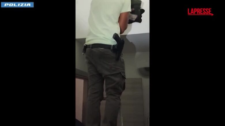 Siracusa, arrestato latitante: nel covo nascondeva un arsenale