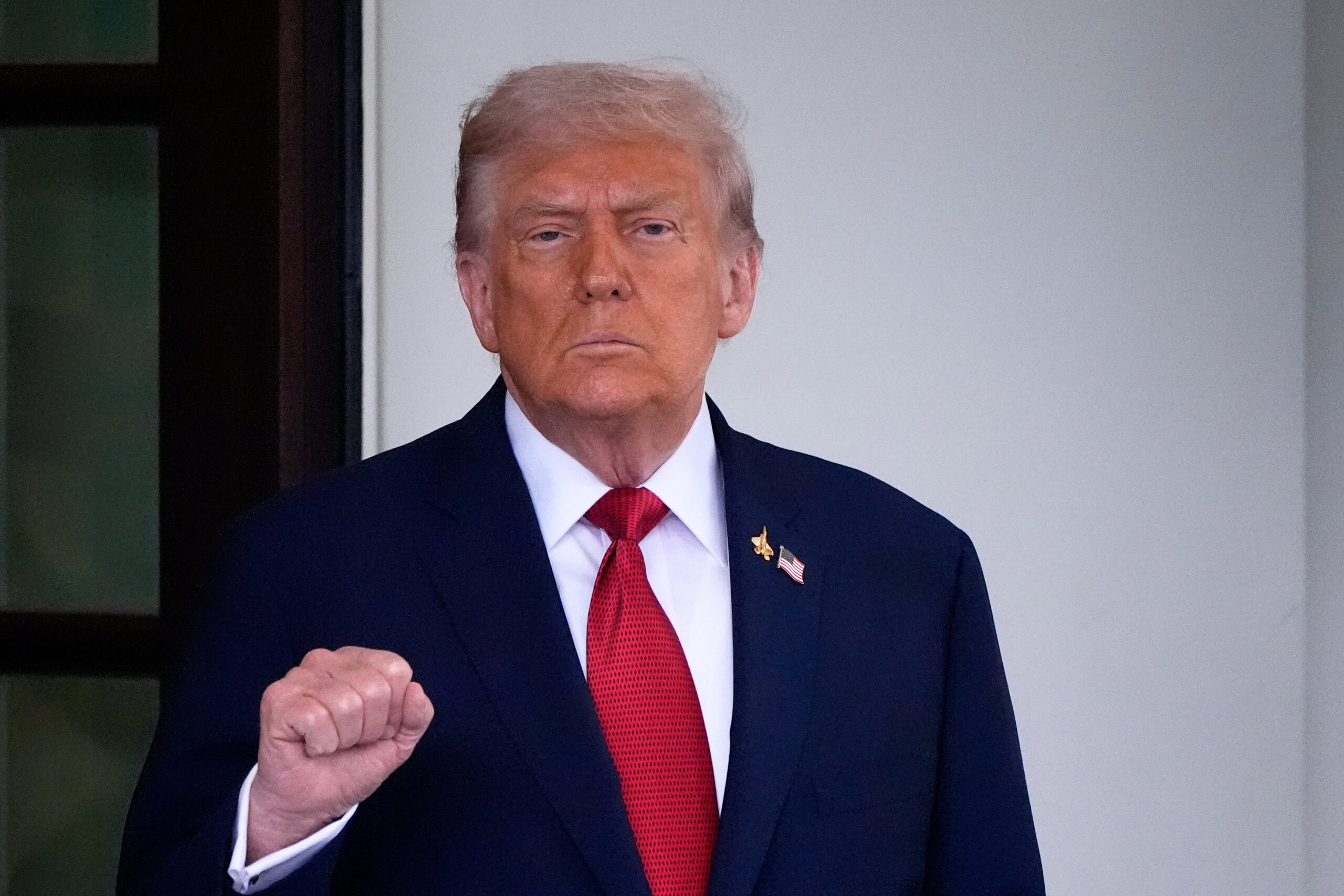 Trump ha annunciato nuovi dazi su farmaci, mobili e camion dal 1° ottobre Trump ha annunciato nuovi dazi su farmaci, mobili e camion dal 1° ottobre