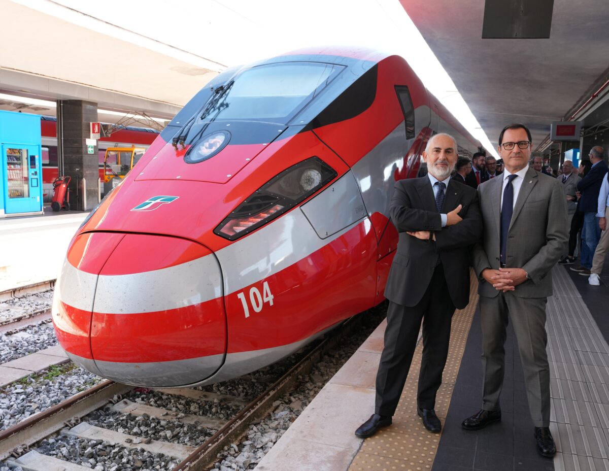 Fs, da domenica nuovo Frecciarossa: investimento da 1,3 mld Fs, da domenica nuovo Frecciarossa: investimento da 1,3 mld