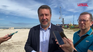 Manovra, Salvini: "Pace fiscale? Se servisse le banche daranno un contributo"