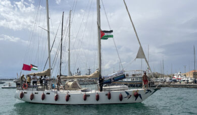 Flotilla, delegazione italiana: “Missione va avanti”. FdI a leader sinistra: “Richiamate i vostri a responsabilità”