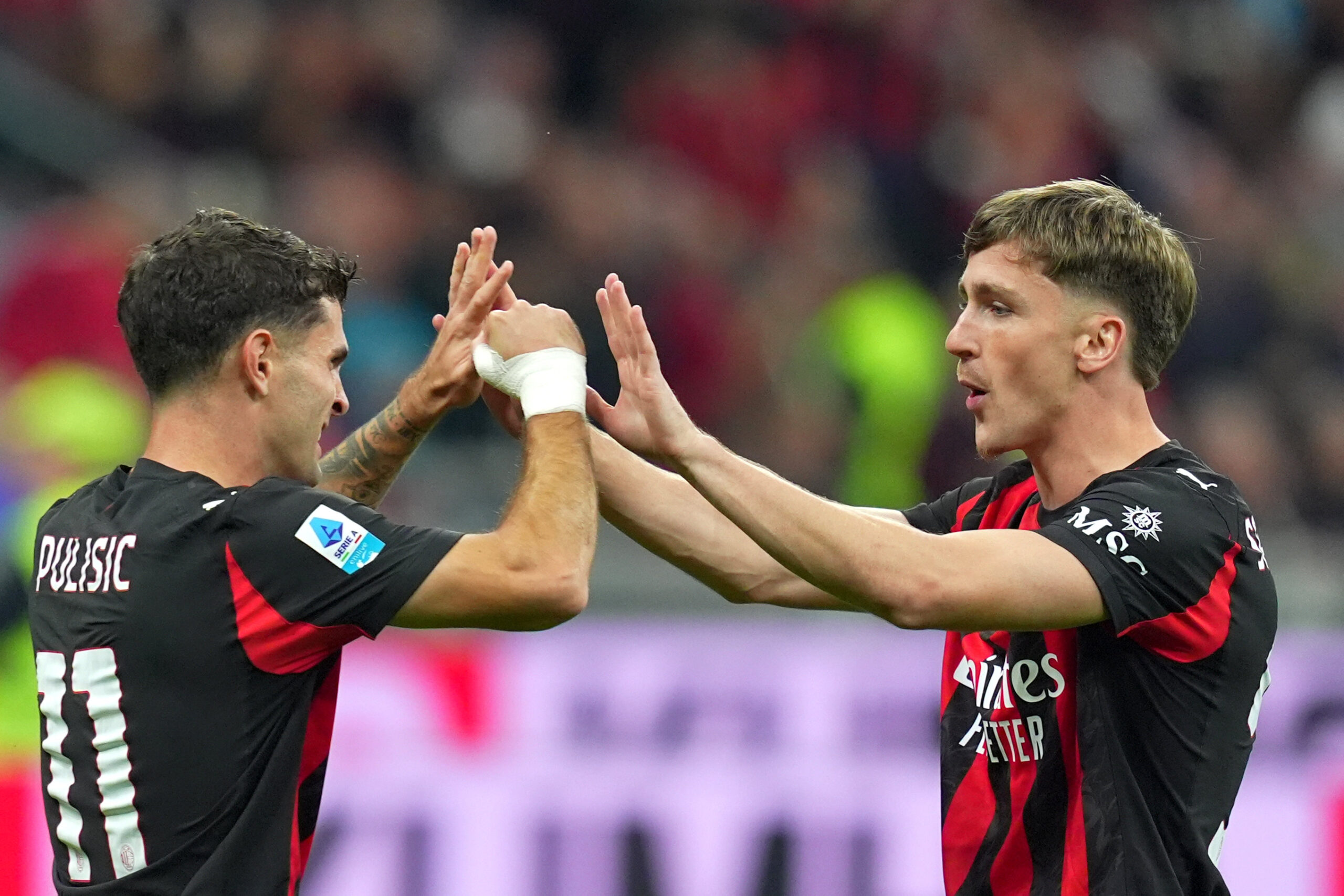 Serie A, Milan-Napoli 2-1: un super Pulisic fa esplodere di gioia i rossoneri Serie A, Milan-Napoli 2-1: un super Pulisic fa esplodere di gioia i rossoneri