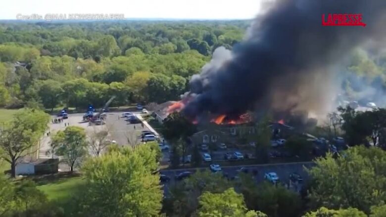 Michigan, le immagini dal drone delle fiamme nella chiesa mormone