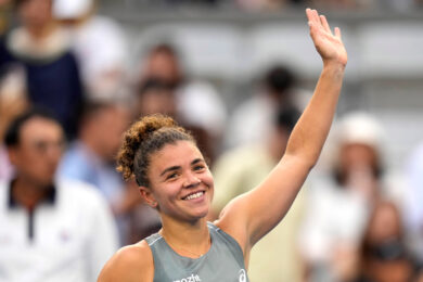 Wta Wuhan 2025, inarrestabile Paolini: batte Swiatek e vola in semifinale