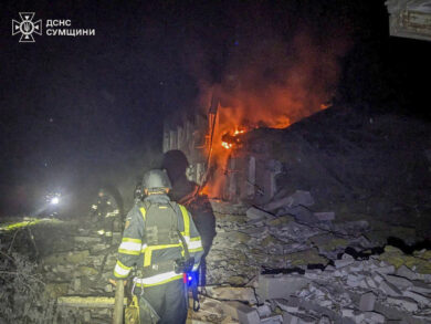 Ucraina, attacco russo su Sumy: muore famiglia di 4 persone. Da Germania Patriot a Kiev