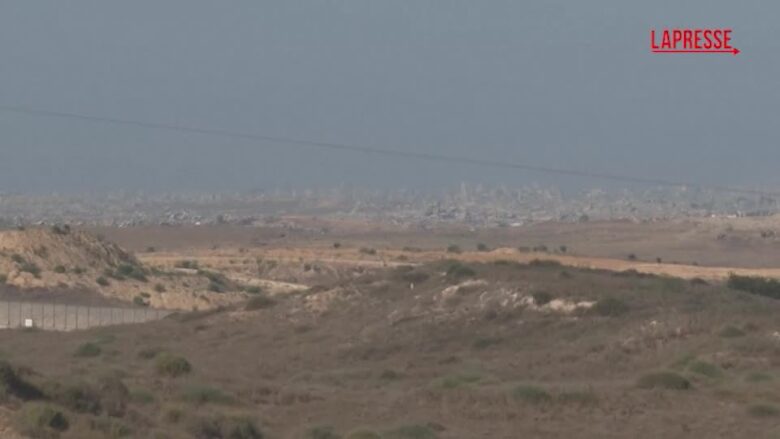 Gaza, nuovi attacchi di Israele all'alba: almeno 11 le vittime. Il fumo si alza dalla Striscia