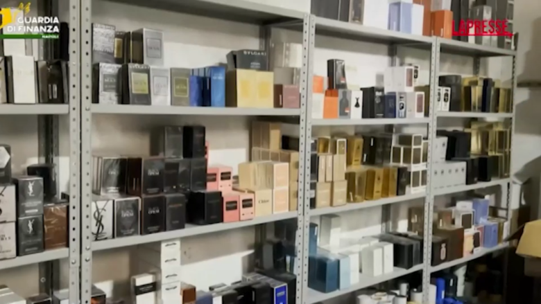 Napoli, sequestrata a Pomigliano la "boutique del falso" da 1 milione di euro