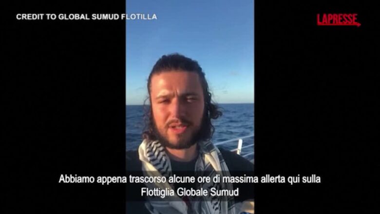 Flotilla, attivista: "Trascorse ore di massima allerta, navi non identificate ci hanno circondato"
