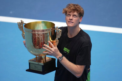 Atp Pechino 2025, Sinner vince la finale contro Tien 6-2 6-2: è il suo 21° titolo in carriera