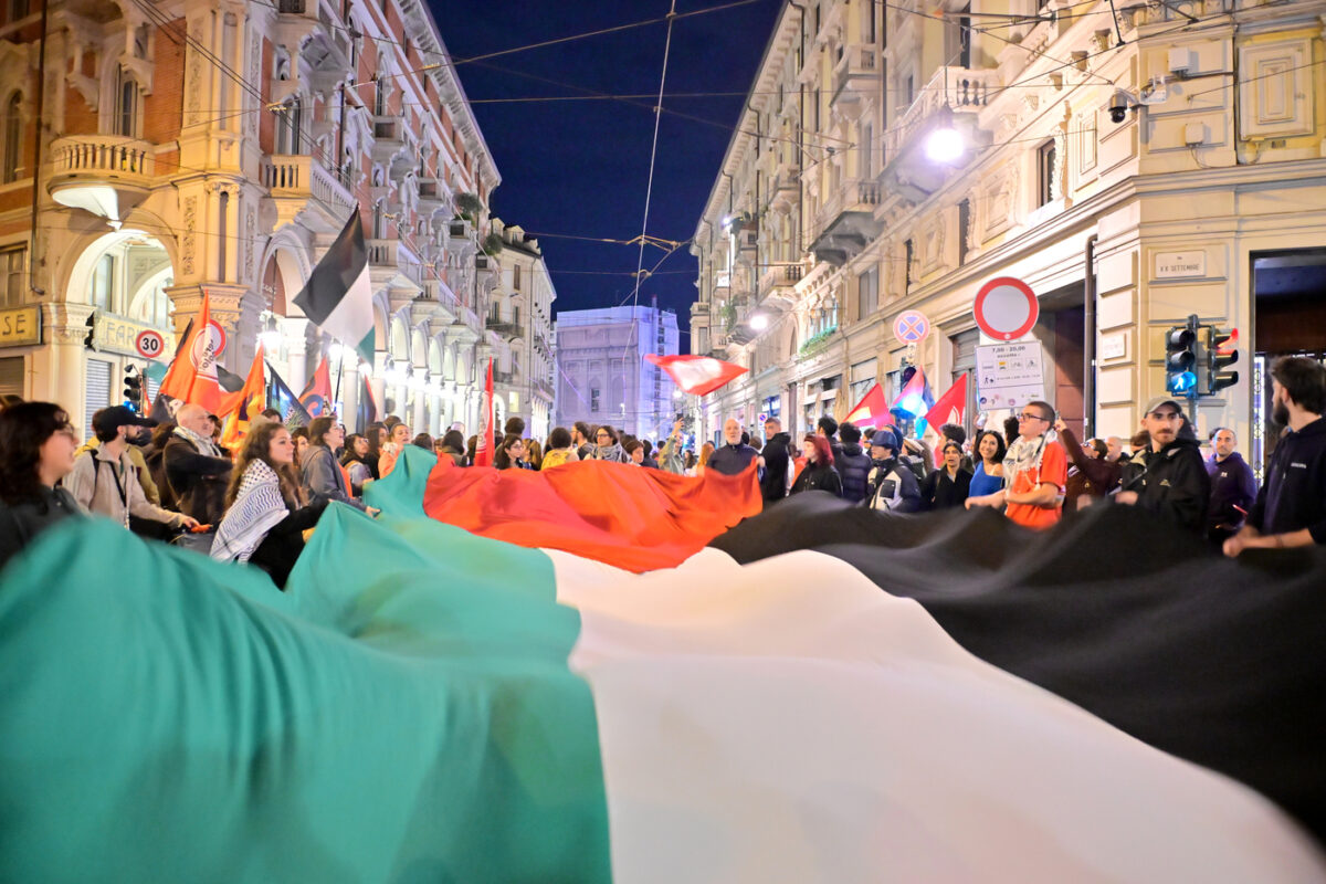 Flotilla, migliaia di persone protestano in tutta Italia – FOTO