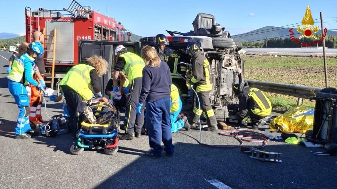 grosseto incidente mortale sull8217aurelia tre vittime