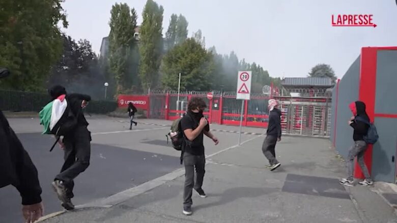 Sciopero generale 3 ottobre, a Torino lancio di pietre e lacrimogeni davanti a sede Leonardo