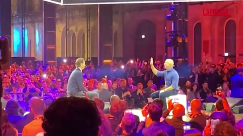 Jeff Bezos a Torino: conversazione con John Elkann alla Tech Week