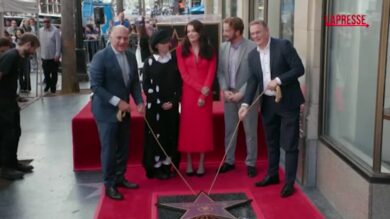 Lauren Graham, una stella sulla Walk of Fame per la protagonista di 'Una mamma per amica'
