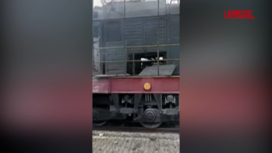 Ucraina, raid russo su stazione ferroviaria: le immagini