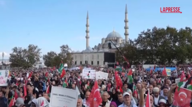Turchia, manifestazione a Istanbul a sostegno di Gaza e Flotilla