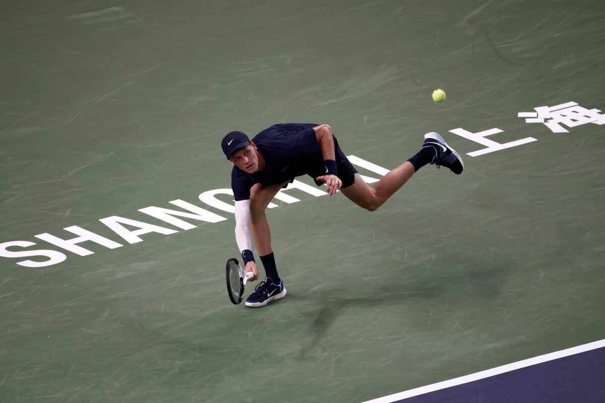 Atp Shanghai 2025, Sinner si ritira per infortunio al terzo turno