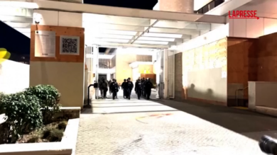 Usa, proteste e scontri fuori dalla sede dell'agenzia dell'immigrazione a Portland