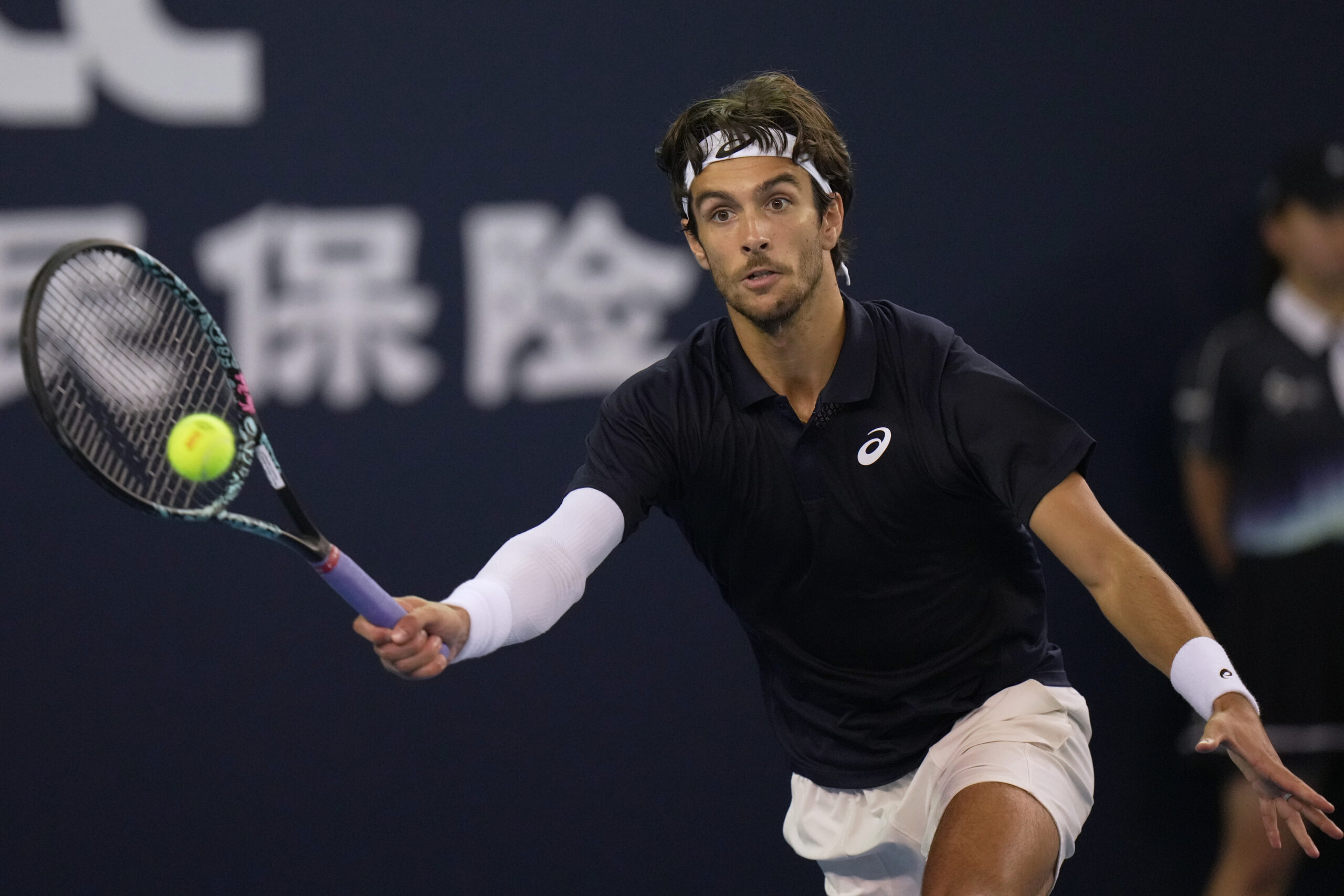 Musetti batte Darderi all’Atp Shanghai 2025, agli ottavi incontrerà Félix Auger-Aliassime