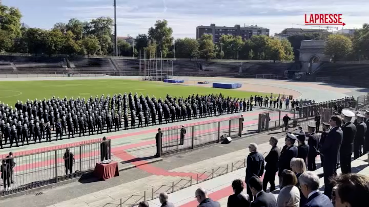 milano celebra il 165176 anniversario della fondazione del corpo della polizia locale