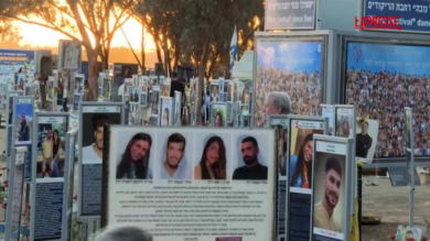 7 ottobre, in molti visitano il memoriale delle vittime del Nova Festival